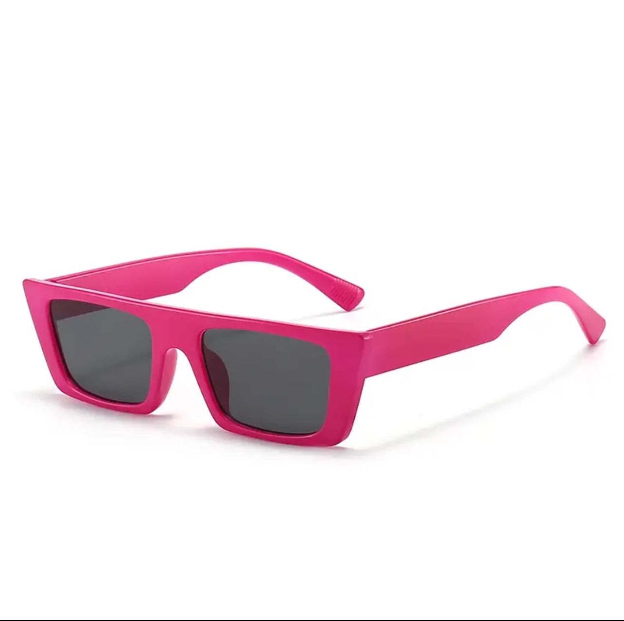 “The Fab Friend” Small Frame Sunglasses Weekend Shade Sunglasses
