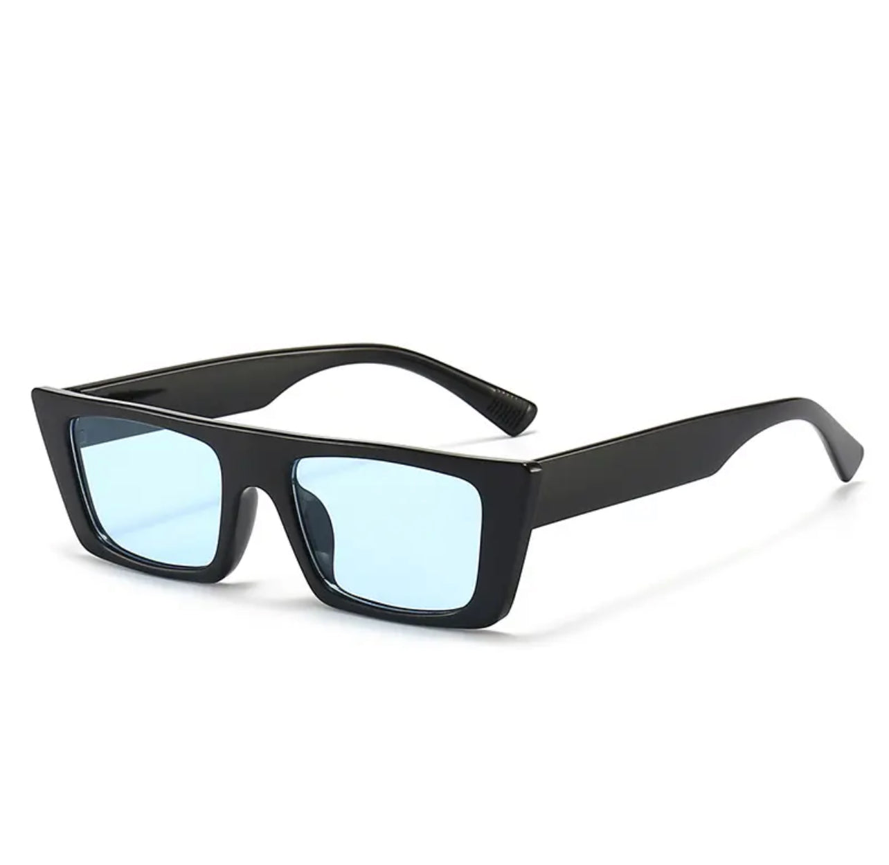 “The Fab Friend” Small Frame Sunglasses Weekend Shade Sunglasses