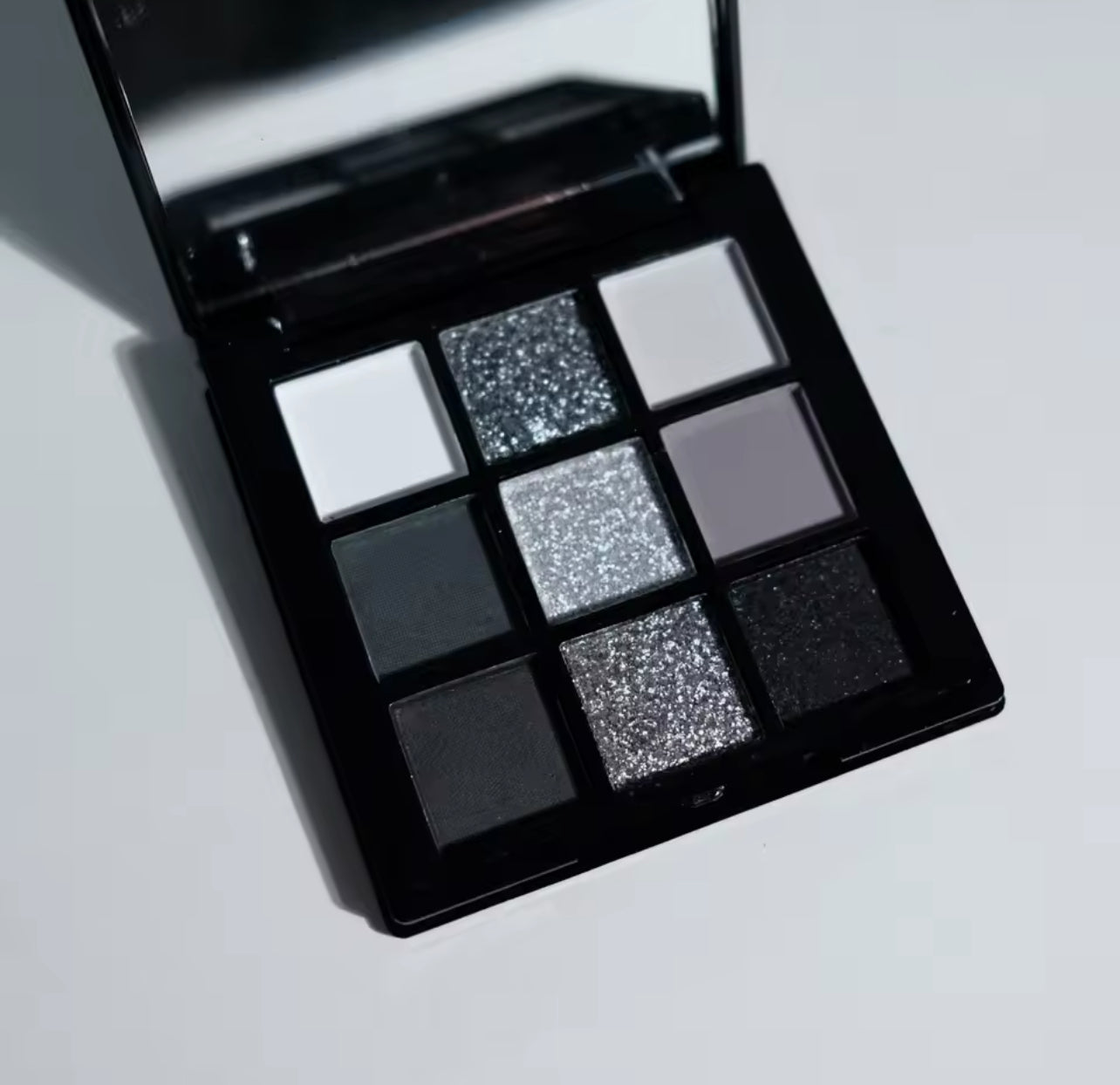 Foxy 9-Color Smokey Eye Shadow Palette Weeknd Shop Online