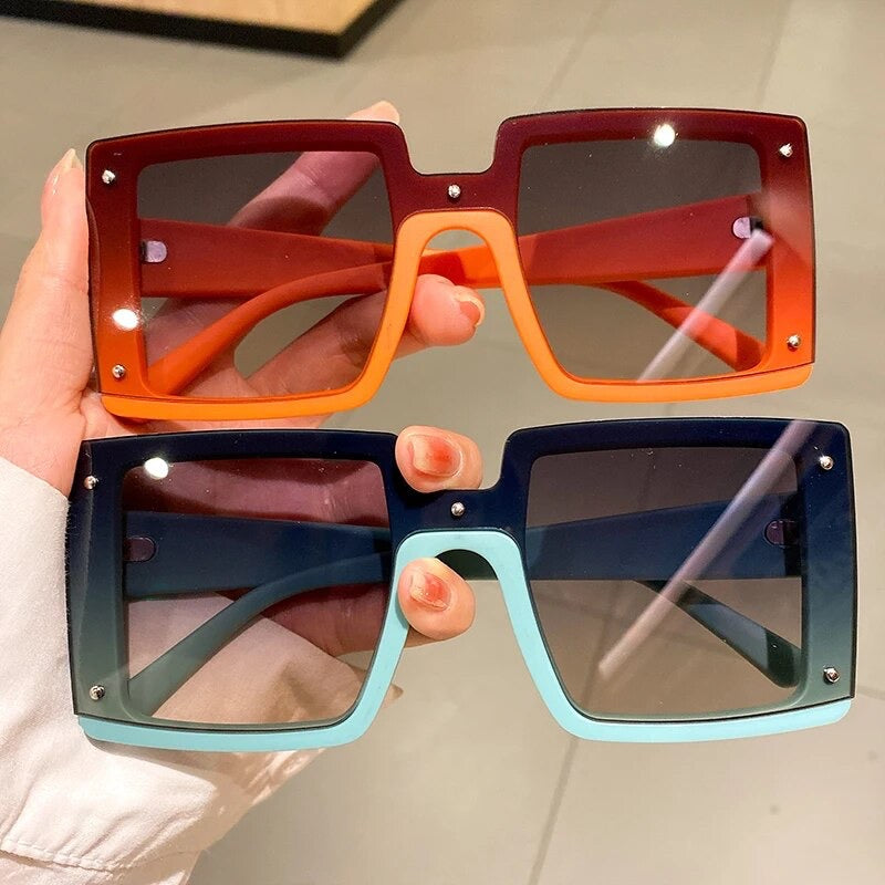 “Fashion Flare” Women’s Plastic Mirror Square Sunglasses Weekend Shade Sunglasses
