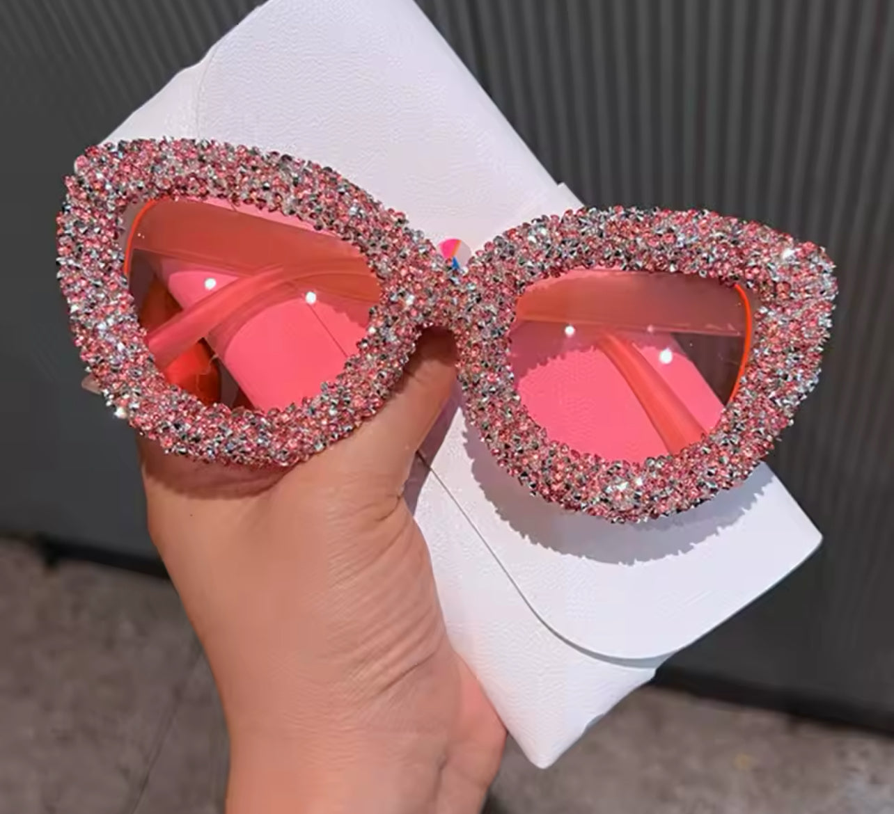 Bling Women Fashion Plastic Cateye Sunglasses Weekend Shade Sunglasses