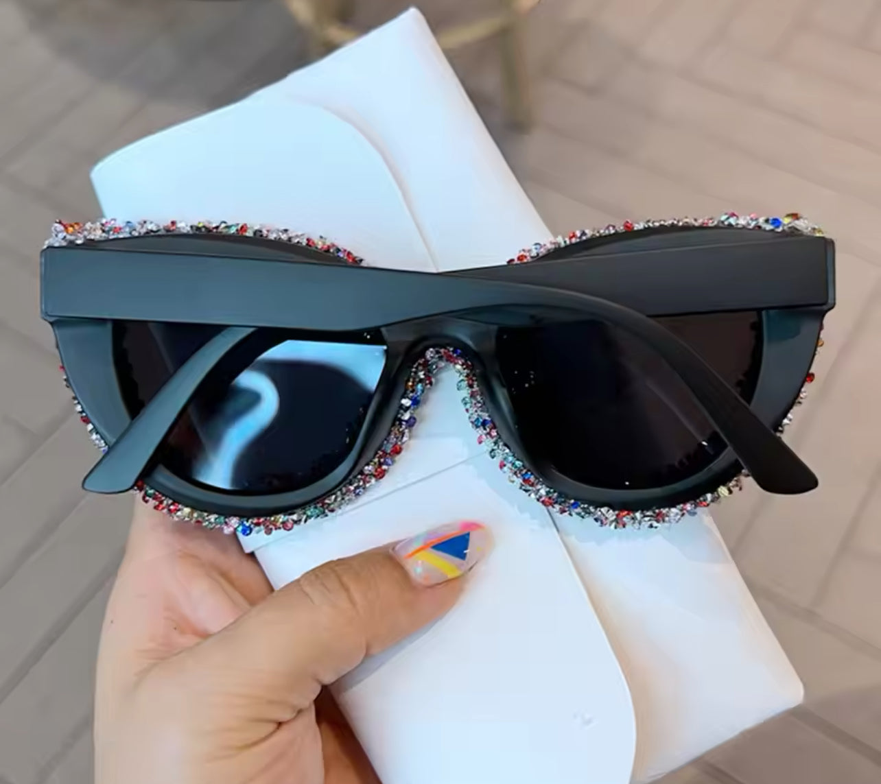 Bling Women Fashion Plastic Cateye Sunglasses Weekend Shade Sunglasses