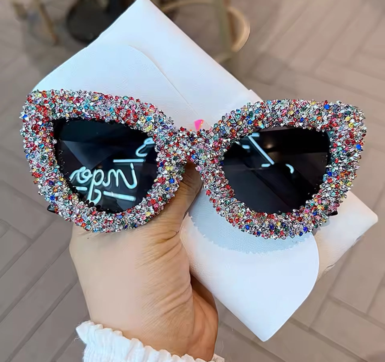 Bling Women Fashion Plastic Cateye Sunglasses Weekend Shade Sunglasses