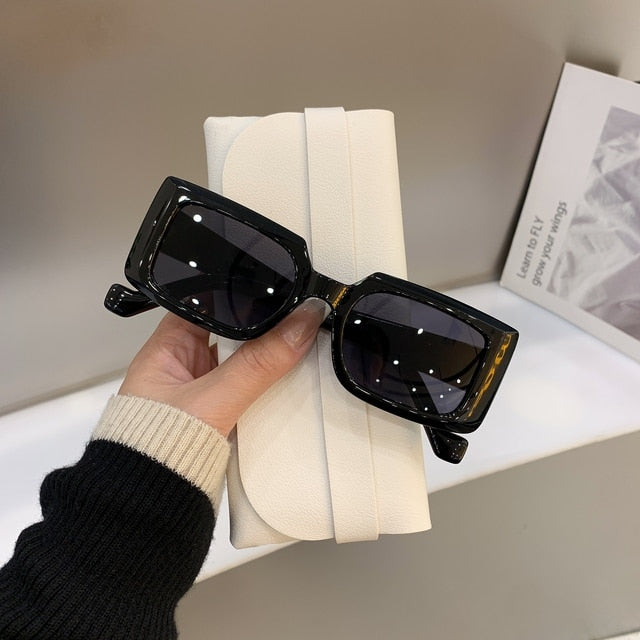Vintage Square Plastic Frames Weekend Shade Sunglasses