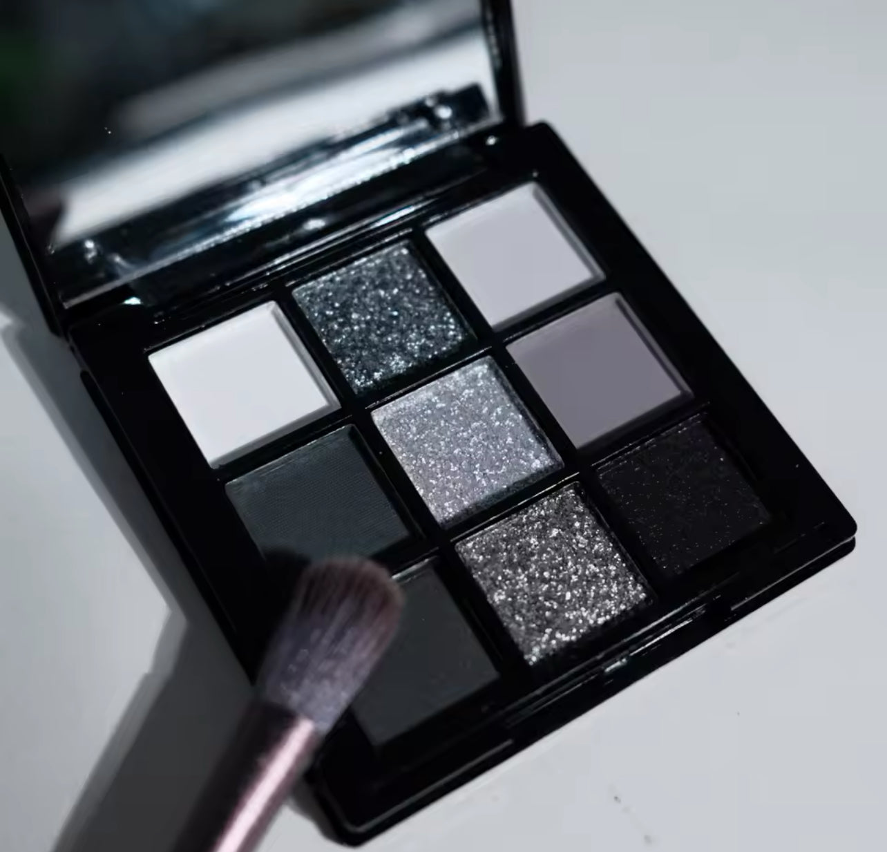 Foxy 9-Color Smokey Eye Shadow Palette