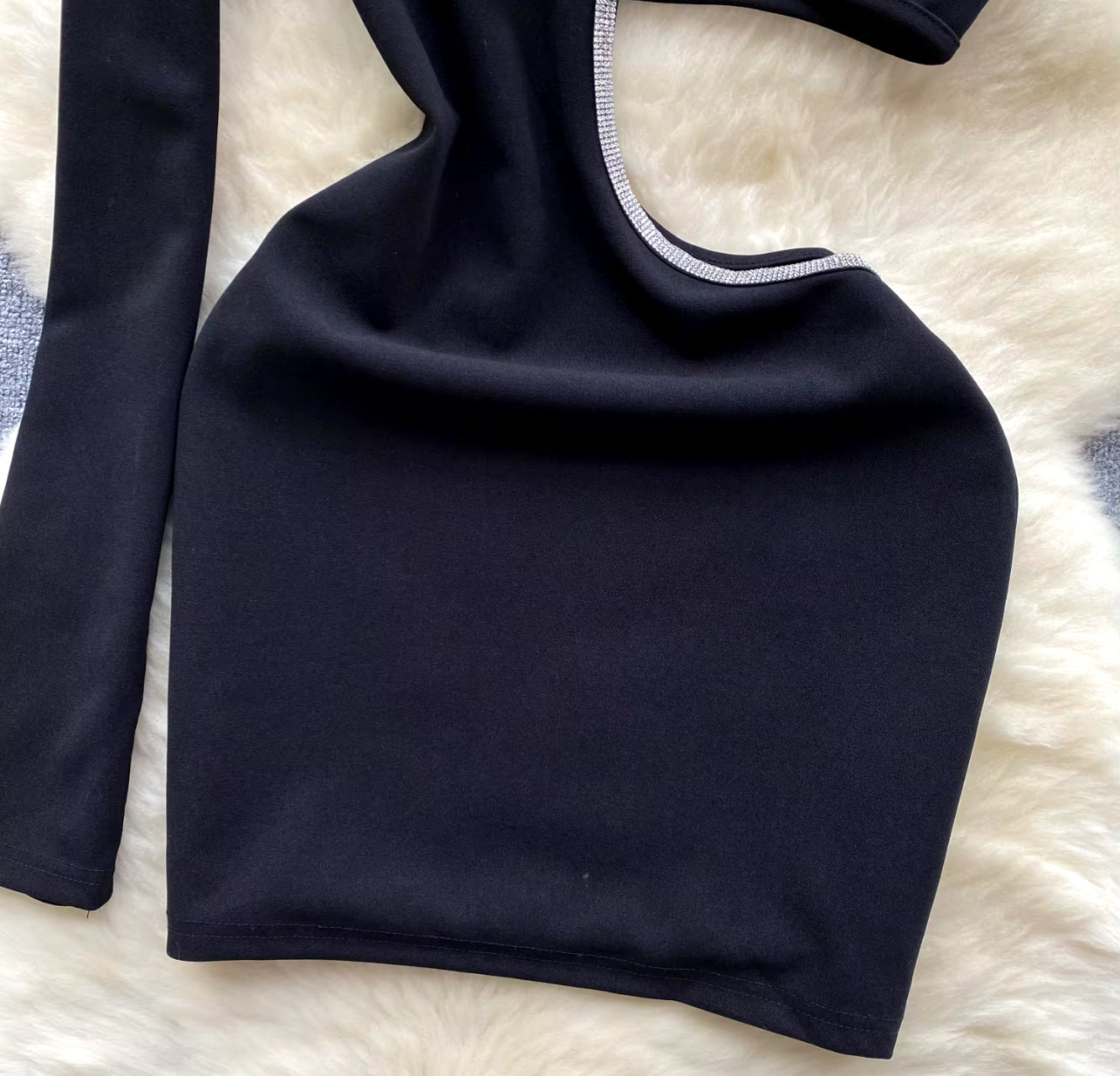 “Yala” One Sleeve Bodycon Dress