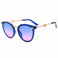 Round Women Plastic Frame Sunglasses with Bee Design Weekend Shade Sunglasses
