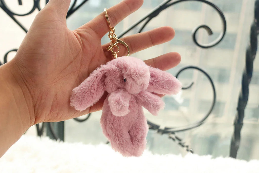 Cute Cartoon Rabbit Pompom Keychain — Adorable Accessory for Bags, Phones & Keys
