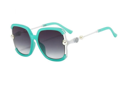 "Side Eye" Square Regular plastic frame Sunglasses Weekend Shade Sunglasses