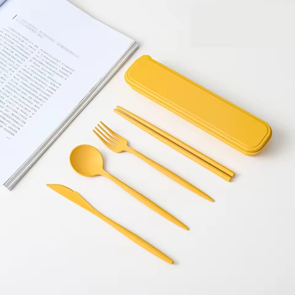 4-Piece Wheat Straw Travel Cutlery Set