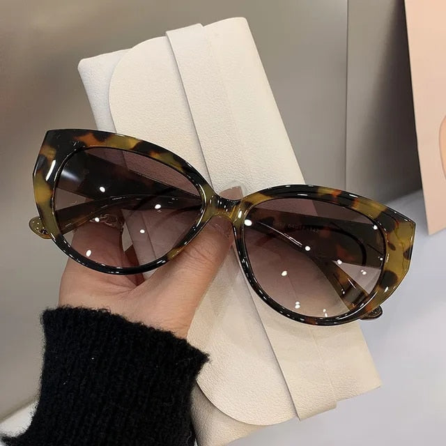 Vintage Cat Eye Women Sunglasses - Weekend Shade Sunglasses 