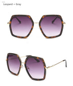 "love on love" Oversize Round Sunglasses